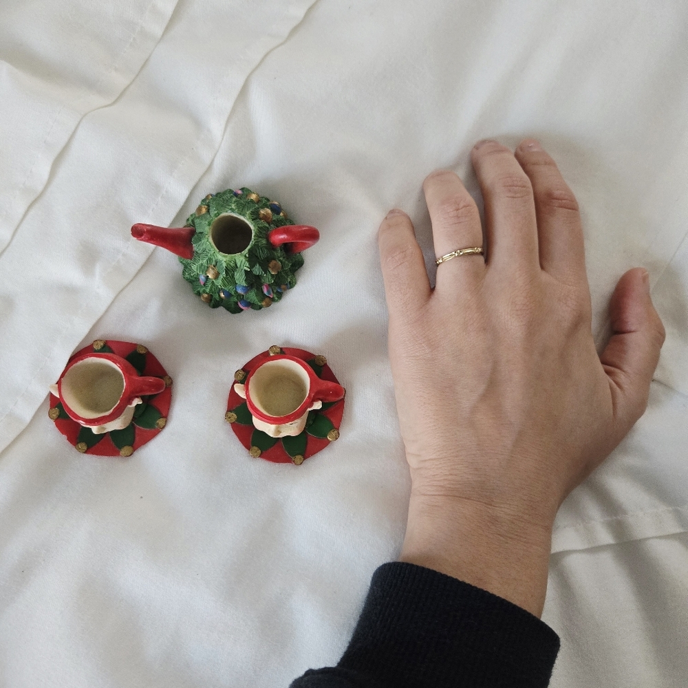 Vintage Chadwick Miller Collectible Christmas Elf Tea Miniature Tiny Set - Picture 7 of 8